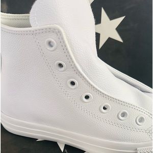 Converse white monochrome